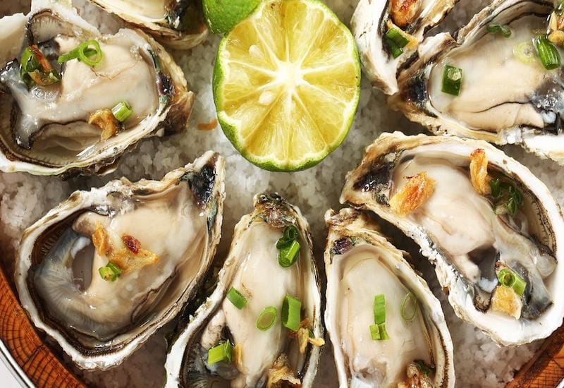 Chế độ dinh dưỡng và các bài tập luyện cho nam giới điều trị xuất tinh sớm, rối loạn cương dương 4 Ăn hàu để lấy lại bản lĩnh phái mạnh | thuoctotgiasi.com